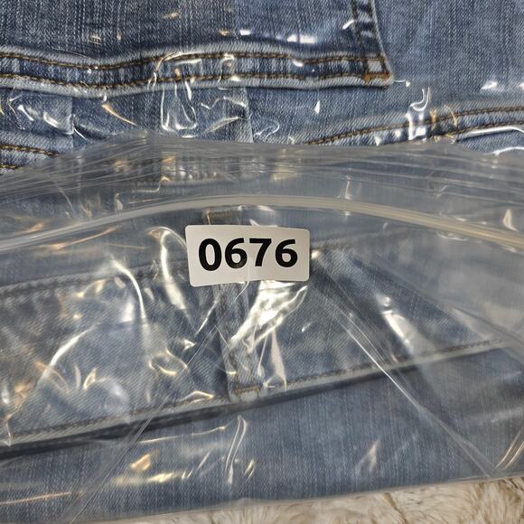 Torrid Bombshell Flair Premium Stretch Light Wash Jeans Size  Size 26S - Picture 9 of 9